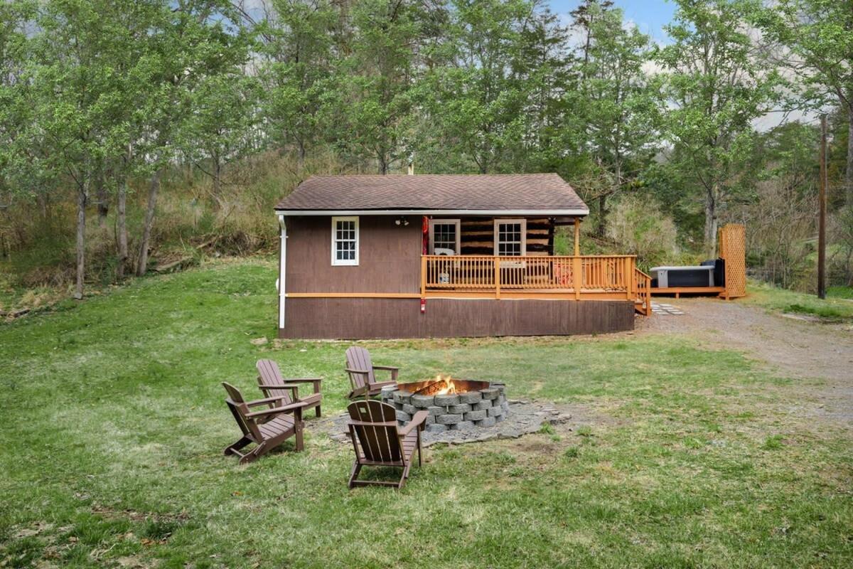 Creekside Cabin W Hot Tub, Fire Pit, Grill, Wifi! 베시 외부 사진